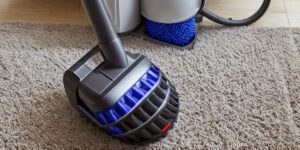 How to clean a dyson dc27