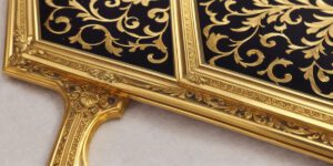 How to clean gold leaf picture frames